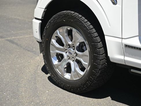 Used 2021 Ford F150 Platinum w/ Equipment Group 701A High AWD/4WD image 9