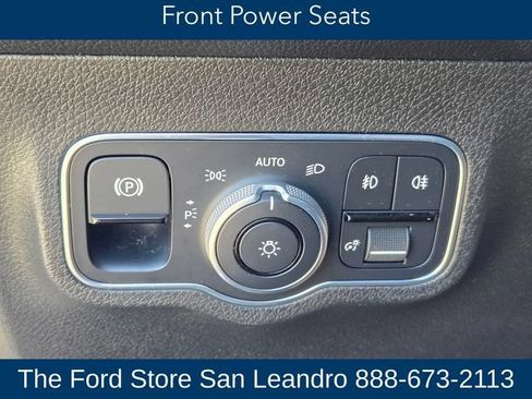 Used 2020 Mercedes-Benz GLB 250 4MATIC image 25