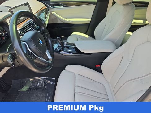 Used 2017 BMW 530i RWD image 15