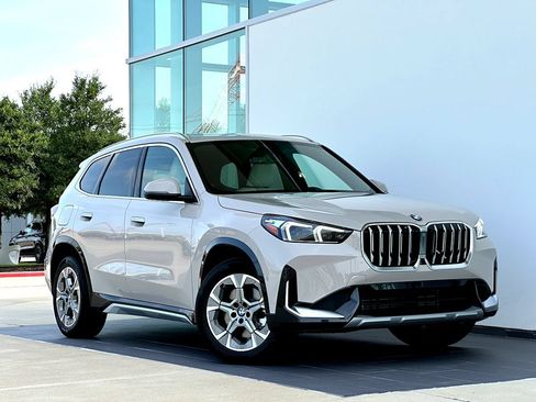 New 2026 BMW X1 xDrive28i w/ Technology Package AWD/4WD image 1