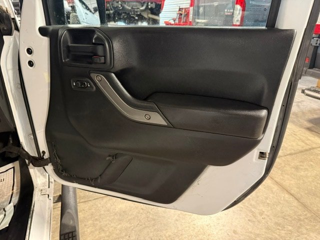 Used 2016 Jeep Wrangler Unlimited Sport AWD/4WD image 8
