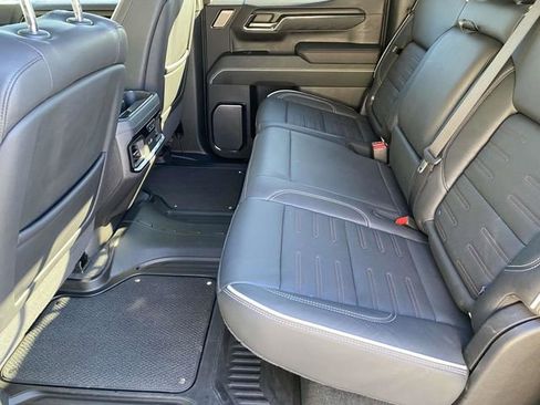 Used 2024 GMC Sierra 1500 AT4X image 15