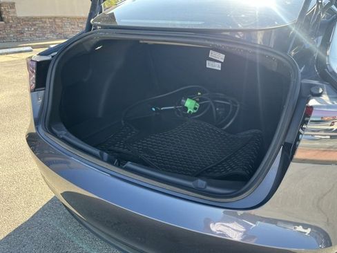 Used 2023 Tesla Model 3 Standard Range image 15