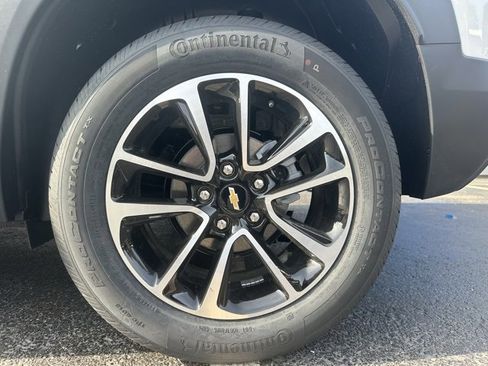 New 2025 Chevrolet TrailBlazer LT w/ LT Cold Weather Package image 9