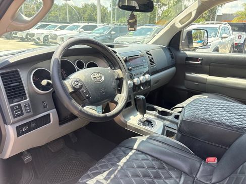 Used 2013 Toyota Tundra 2WD Double Cab w/ SR5 Pkg image 6