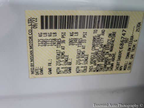 Used 2023 Nissan Rogue S image 26