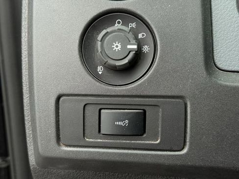 Used 2014 Ford F150 XLT w/ XLT Chrome Package RWD image 19