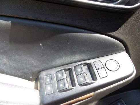 Used 2015 Chevrolet Tahoe LT image 54