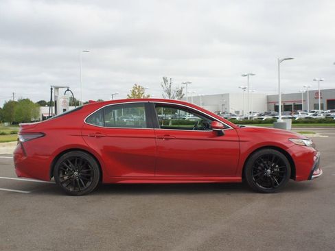 Used 2023 Toyota Camry XSE image 19