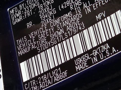 Used 2020 Toyota Sequoia Platinum image 27