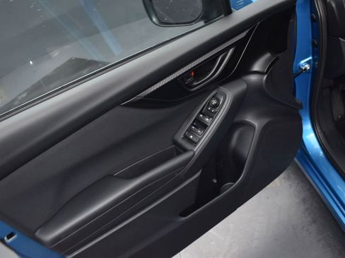 Used 2017 Subaru Impreza 2.0i Premium image 9