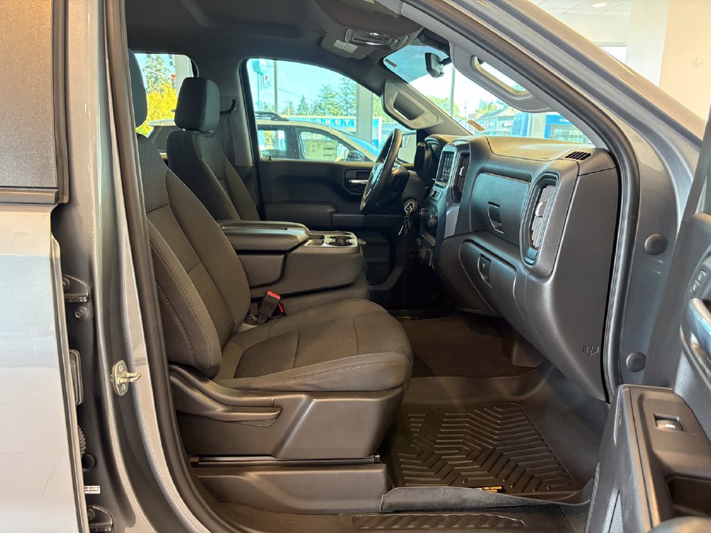 Used 2021 Chevrolet Silverado 1500 Custom w/ LPO, Dark Essentials Package AWD/4WD image 22