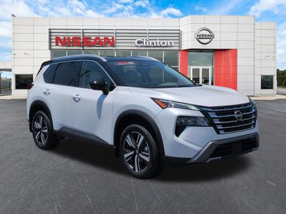 Used 2025 Nissan Rogue SL w/ SL Premium Package