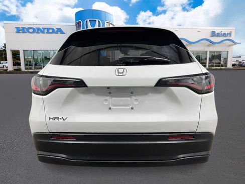 New 2026 Honda HR-V LX image 4