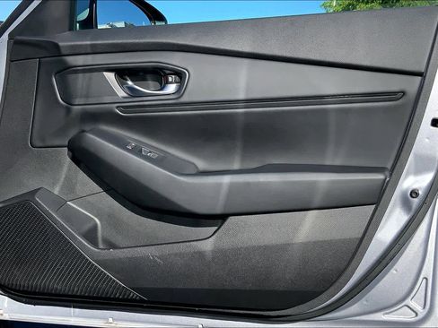Used 2024 Honda Accord EX image 26