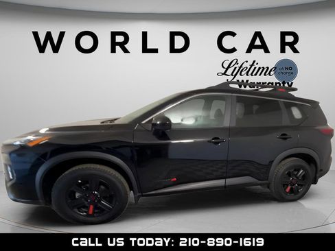 Used 2025 Nissan Rogue SV AWD/4WD image 8