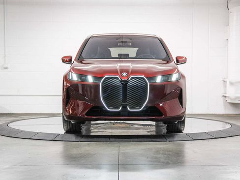 New 2026 BMW iX xDrive45 image 2