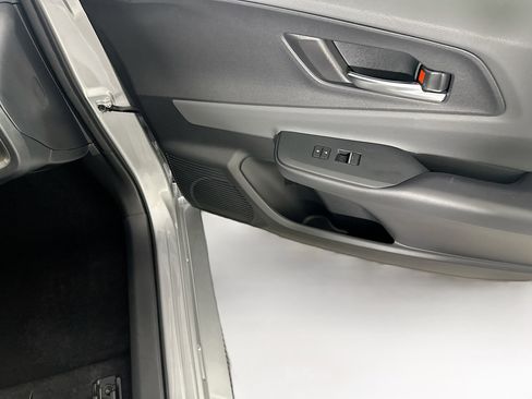 Used 2024 Toyota Prius XLE image 31