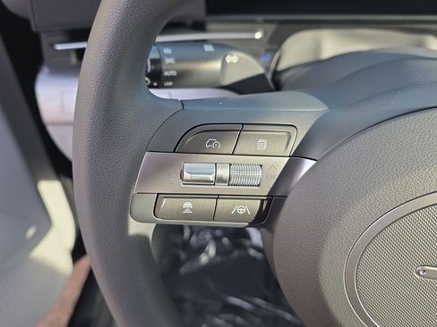 New 2026 Hyundai Kona SE image 24