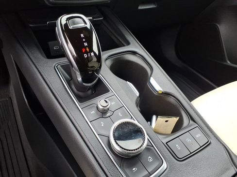 Used 2020 Cadillac XT4 Sport w/ Cold Weather Package image 9