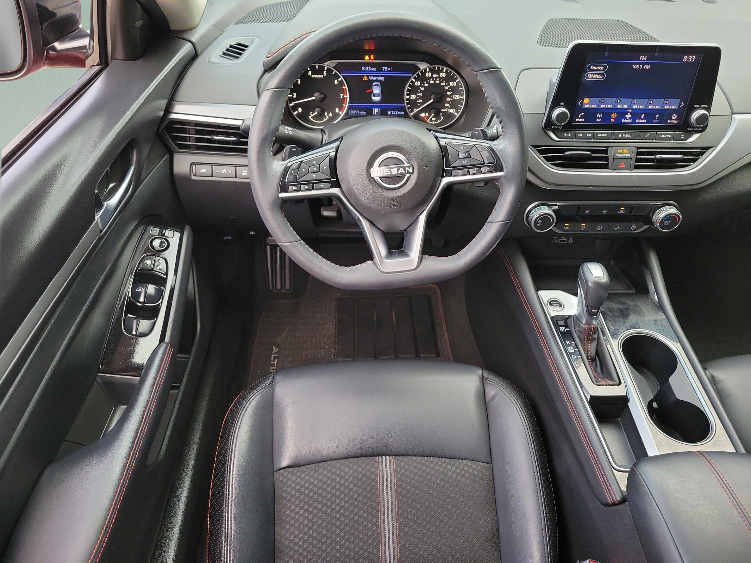 Used 2024 Nissan Altima 2.5 SR FWD image 9