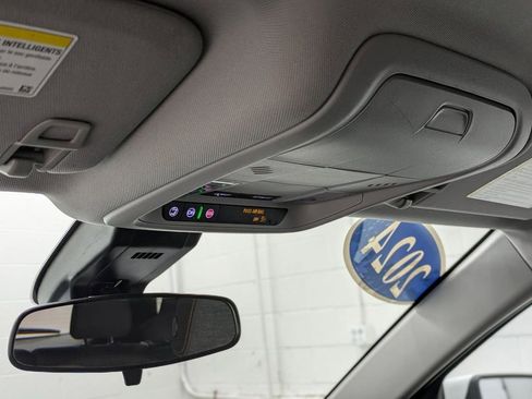 Used 2024 Chevrolet Equinox LT AWD/4WD image 35