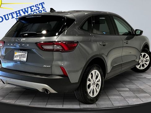 Used 2025 Ford Escape Active image 6