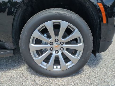 New 2026 Chevrolet Suburban Premier w/ Sun And Tow Package RWD image 10