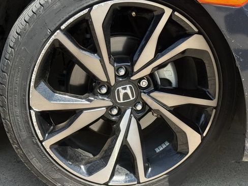 Used 2018 Honda Civic EX-T image 9