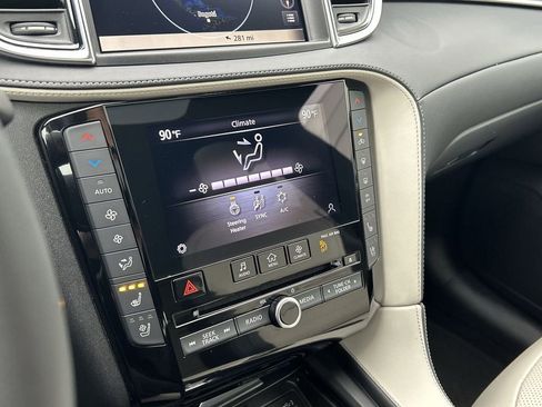 Certified 2022 INFINITI QX55 Essential w/ Proactive Package image 21