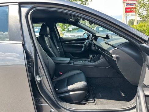 Used 2023 MAZDA MAZDA3 s FWD image 15