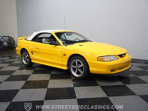 Used 1995 Ford Mustang GT RWD image 17