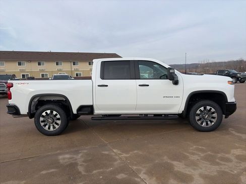 New 2026 Chevrolet Silverado 2500 Custom image 2