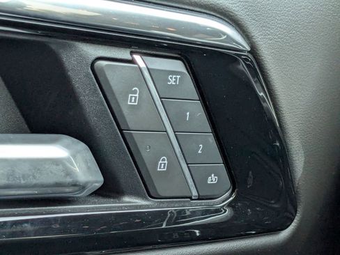 Certified 2025 Chevrolet Tahoe Premier image 33