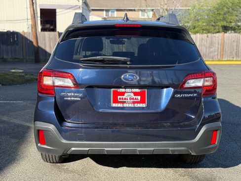 Used 2018 Subaru Outback 2.5i Premium image 6