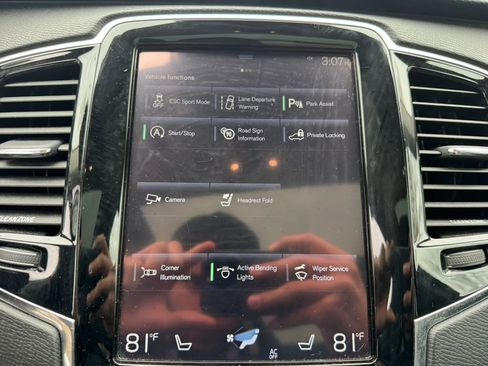 Used 2016 Volvo XC90 T5 Momentum AWD/4WD image 22