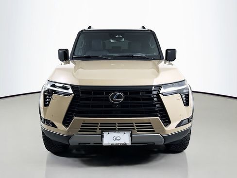 Certified 2026 Lexus GX 550 AWD/4WD image 2