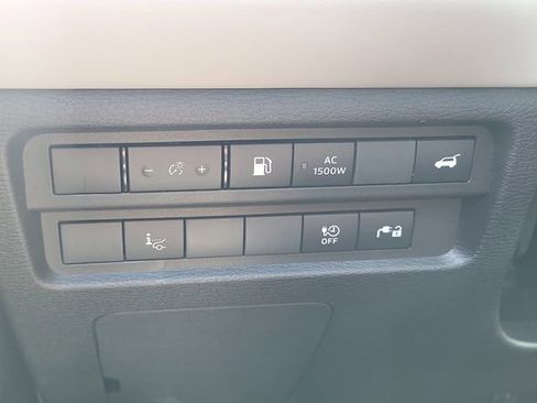 New 2025 Mitsubishi Outlander SEL image 33