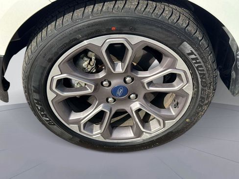 Used 2021 Ford EcoSport Titanium w/ Interior Protection Package FWD image 11