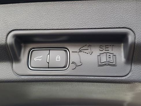 New 2026 Ford Explorer Active w/ Active Comfort Package image 9