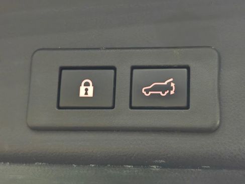 Used 2022 Subaru Ascent Limited w/ Technology Package AWD/4WD image 37
