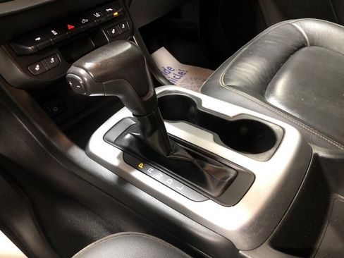 Used 2021 Chevrolet Colorado LT image 28