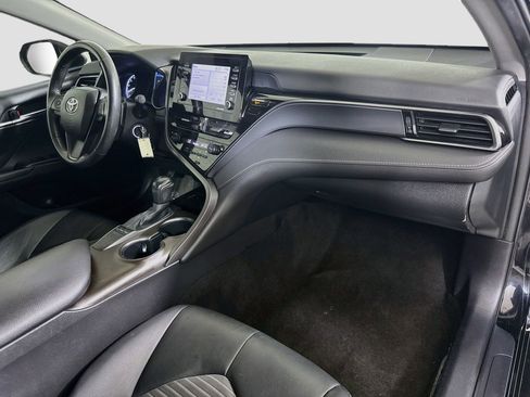 Used 2023 Toyota Camry SE FWD image 29