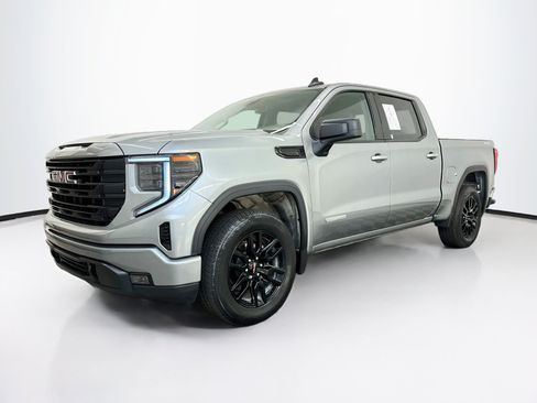 Used 2024 GMC Sierra 1500 Elevation AWD/4WD image 3