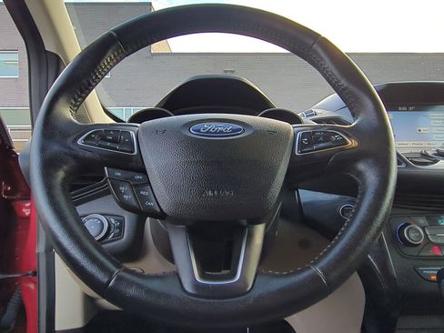 Used 2019 Ford Escape Titanium w/ U9j03 - Titanium Tow Package image 25