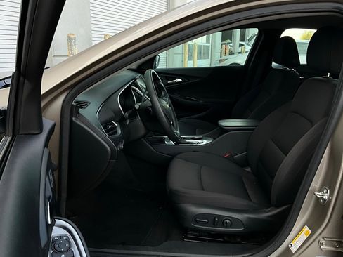 Used 2024 Chevrolet Malibu LT image 10