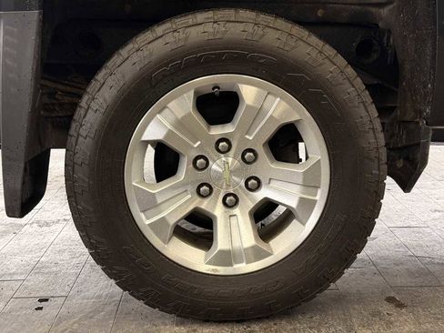 Used 2017 Chevrolet Silverado 1500 LT w/ All Star Edition image 38