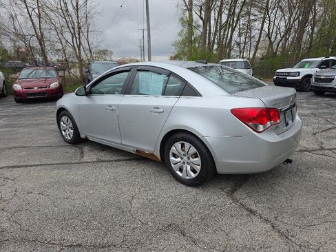 Used 2015 Chevrolet Cruze LT FWD image 3