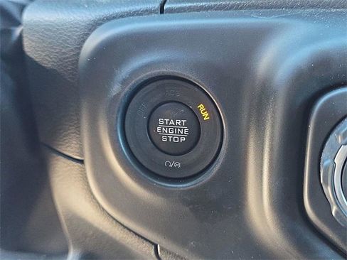 Certified 2022 Jeep Wrangler Willys image 8