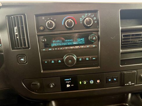 Used 2019 Chevrolet Express 3500 LT w/ LT Preferred Equipment Group image 19